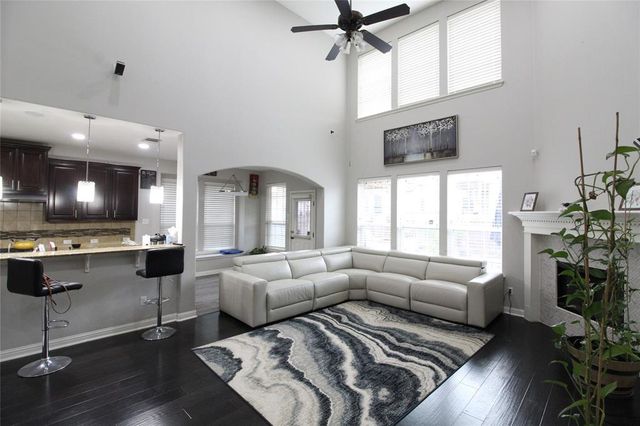 610 Spanish Mustang DR, Cedar Park, TX 78613