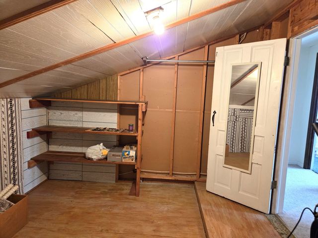 67833 Lake Trail Road, Lakeville, IN 46536