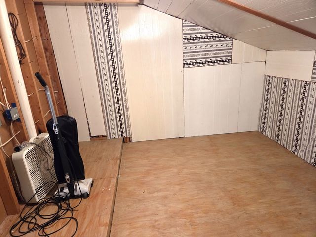 67833 Lake Trail Road, Lakeville, IN 46536