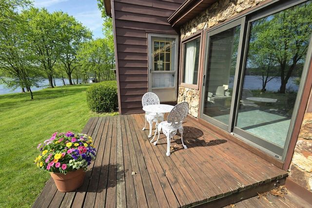 67833 Lake Trail Road, Lakeville, IN 46536