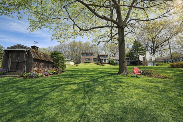 67833 Lake Trail Road, Lakeville, IN 46536