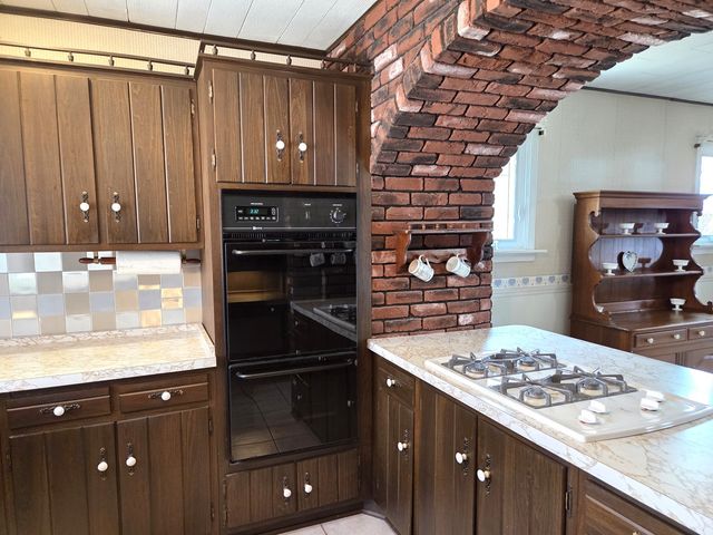 67833 Lake Trail Road, Lakeville, IN 46536