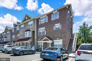 3869 ASHLAND DR #F2, Harleysville, PA 19438