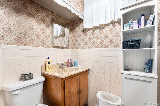 10767 Northglenn Drive, Northglenn, CO 80233