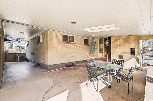 10767 Northglenn Drive, Northglenn, CO 80233