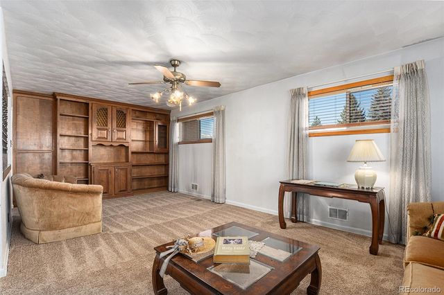 10767 Northglenn Drive, Northglenn, CO 80233