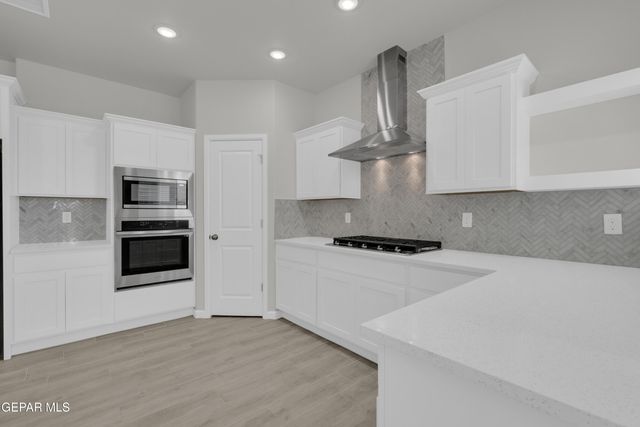 7748 ENCHANTED PARK Drive, El Paso, TX 79911