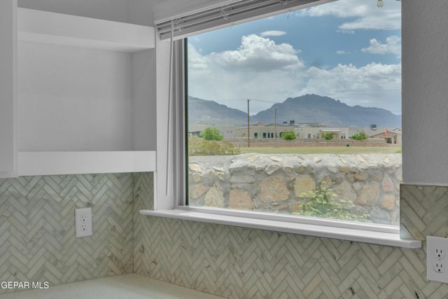 7748 ENCHANTED PARK Drive, El Paso, TX 79911