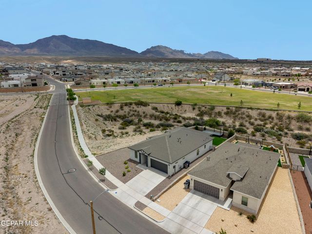 7748 ENCHANTED PARK Drive, El Paso, TX 79911