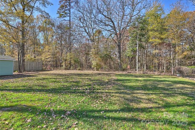 1012 Hawthorne Drive, Indian Trail, NC 28079