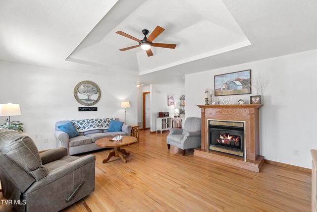 105 Maple Crest, Greeneville, TN 37743