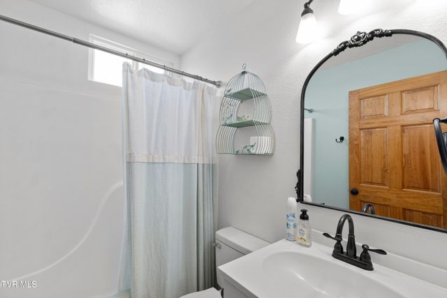 105 Maple Crest, Greeneville, TN 37743