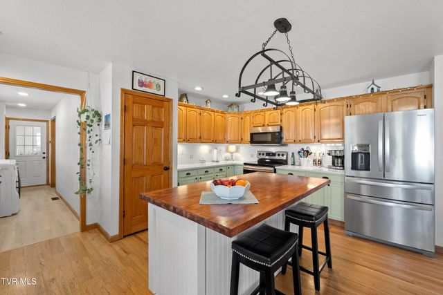 105 Maple Crest, Greeneville, TN 37743