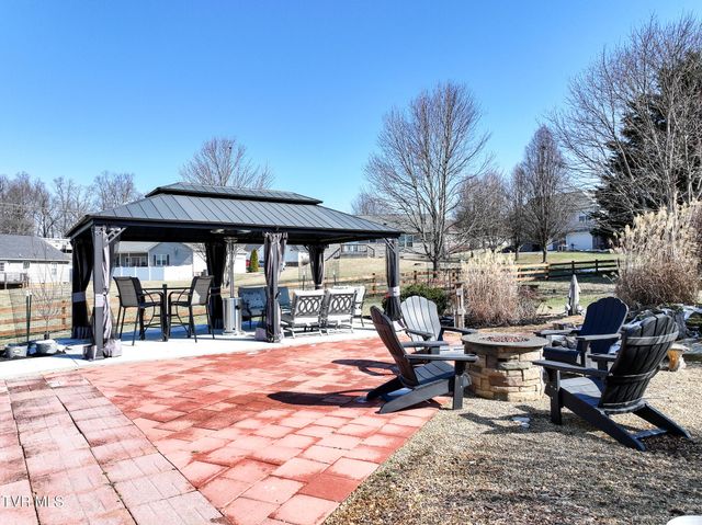 105 Maple Crest, Greeneville, TN 37743