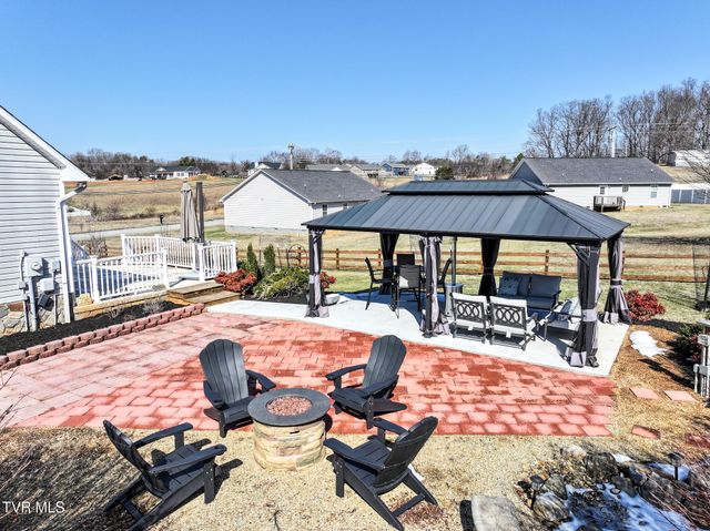 105 Maple Crest, Greeneville, TN 37743