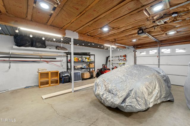 105 Maple Crest, Greeneville, TN 37743