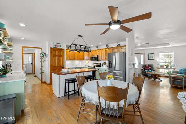 105 Maple Crest, Greeneville, TN 37743