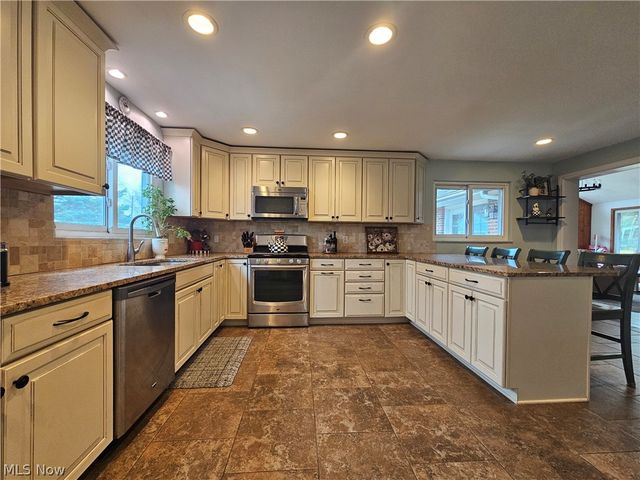 3015 Rockefeller Road, Willoughby Hills, OH 44092