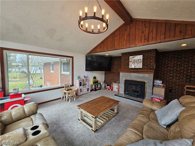 3015 Rockefeller Road, Willoughby Hills, OH 44092