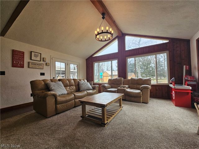 3015 Rockefeller Road, Willoughby Hills, OH 44092