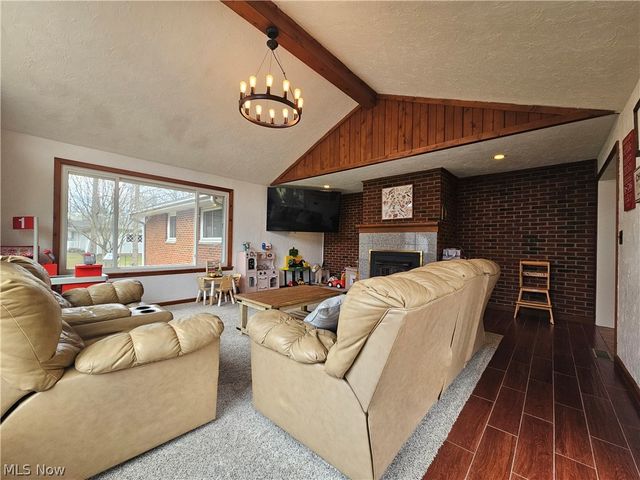 3015 Rockefeller Road, Willoughby Hills, OH 44092