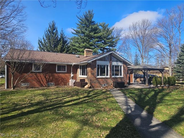 3015 Rockefeller Road, Willoughby Hills, OH 44092