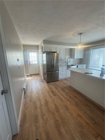88 Summit Avenue 1, West Warwick, RI 02893