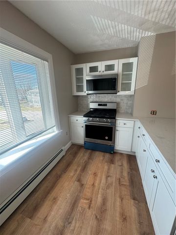 88 Summit Avenue 1, West Warwick, RI 02893
