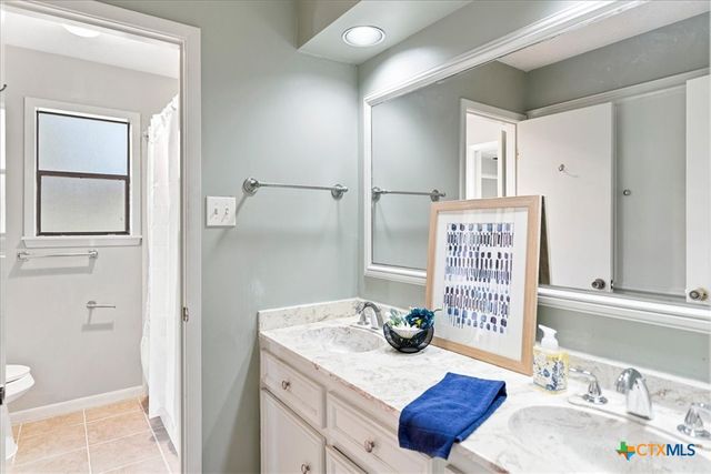 21 Shady Grove Lane, Wimberley, TX 78676