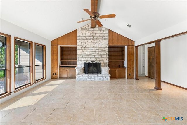 21 Shady Grove Lane, Wimberley, TX 78676