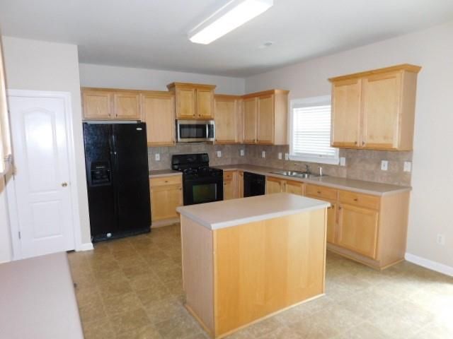 3543 Aberdeen Way, Douglasville, GA 30135