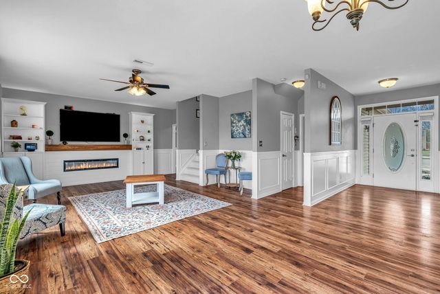 6517 Cougar Court, Indianapolis, IN 46237