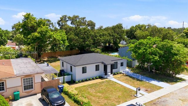 1480 NE 150th Street, Miami, FL 33161