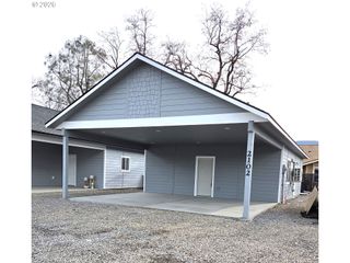 2102 True Loop, La Grande, OR 97850
