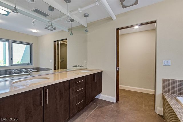 11441 Allerton Park Drive 208, Las Vegas, NV 89135