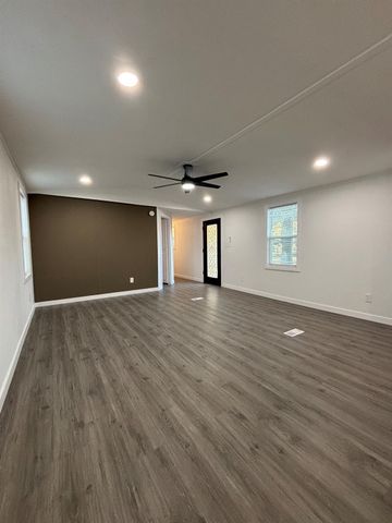 19856 Old Highway 105 East, Cleveland, TX 77328