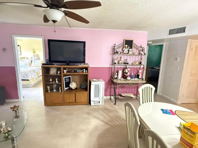 8051 Sunrise Lakes Drive N 210, Sunrise, FL 33322