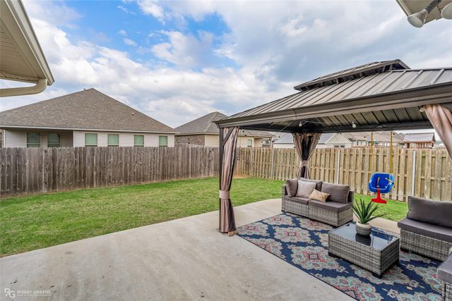 1111 Eli Connor Drive, Bossier City, LA 71112