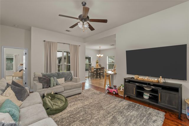 1111 Eli Connor Drive, Bossier City, LA 71112