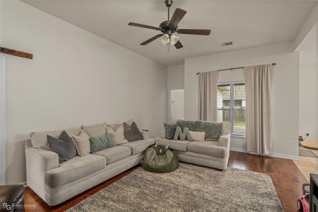 1111 Eli Connor Drive, Bossier City, LA 71112