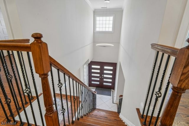 3 30Th St, Fair Lawn Boro, NJ 07410