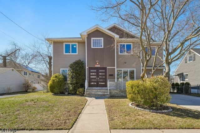 3 30Th St, Fair Lawn Boro, NJ 07410