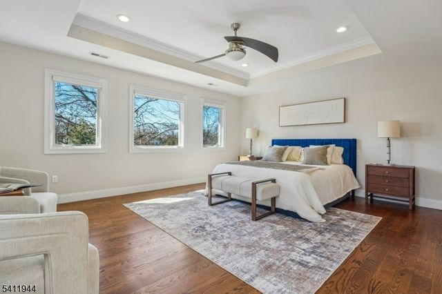 3 30Th St, Fair Lawn Boro, NJ 07410