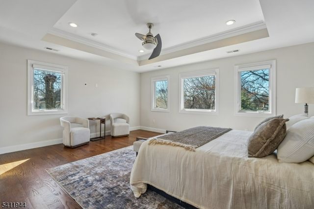 3 30Th St, Fair Lawn Boro, NJ 07410