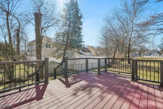 3 30Th St, Fair Lawn Boro, NJ 07410