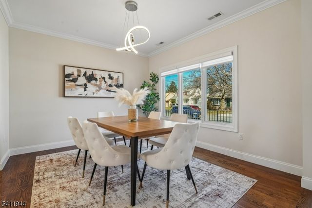 3 30Th St, Fair Lawn Boro, NJ 07410