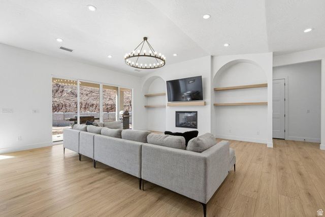 1683 S PAINTED VISTA CIR, Washington, UT 84780