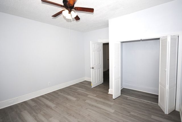 72 Hall St, Springfield, MA 01108