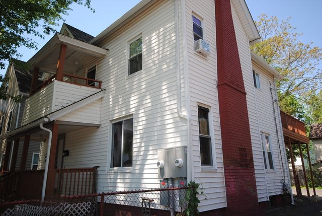 72 Hall St, Springfield, MA 01108