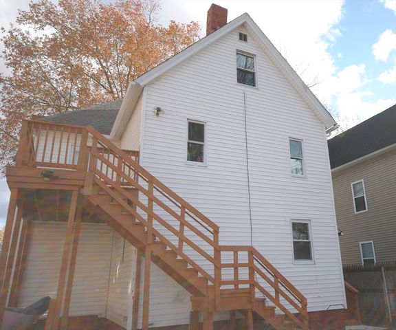 72 Hall St, Springfield, MA 01108